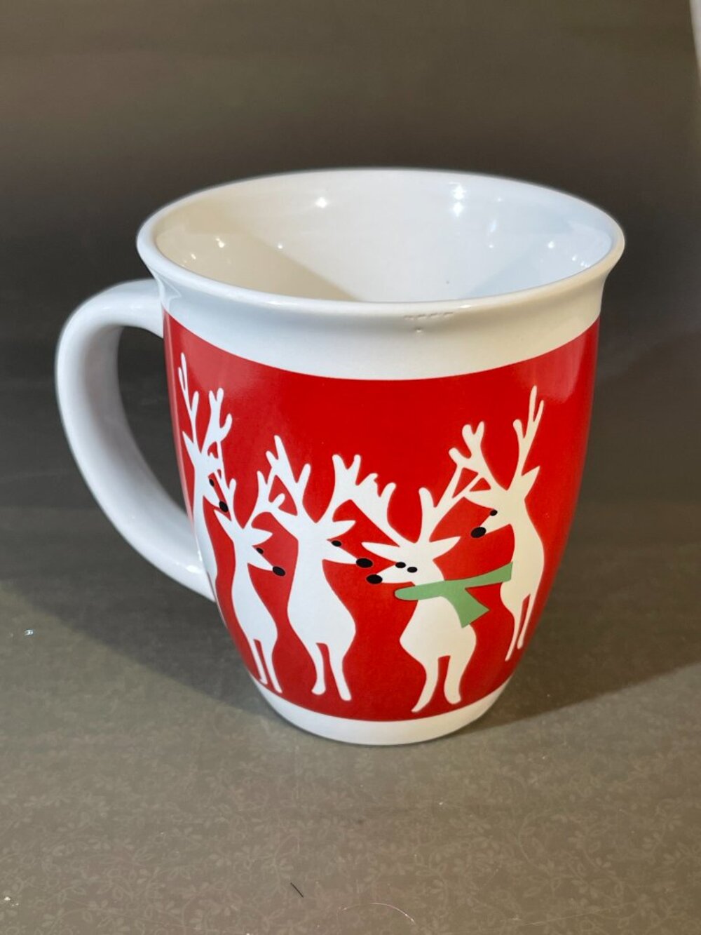 ROYAL NORFOLK Christmas Reindeer Coffee Cup Mug Red and White (inv#2001)